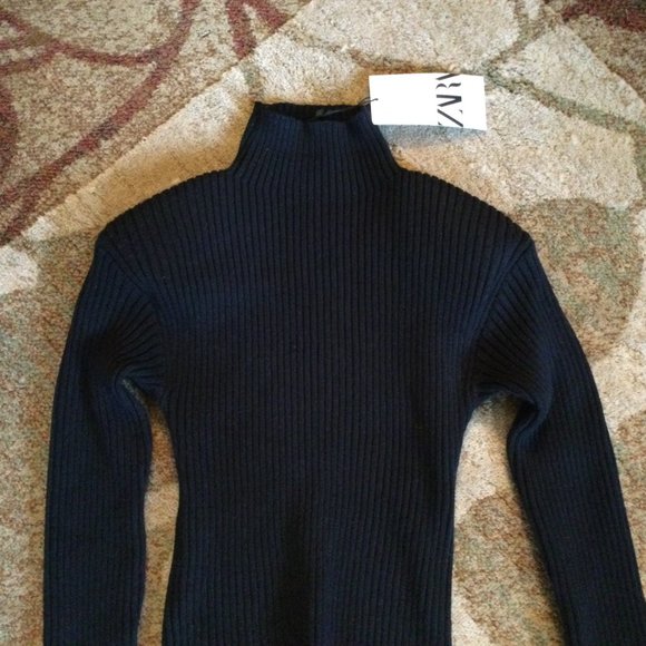 Zara Juniors Slim Fitting Ribbed Turtleneck Sweater - Picture 2 of 4